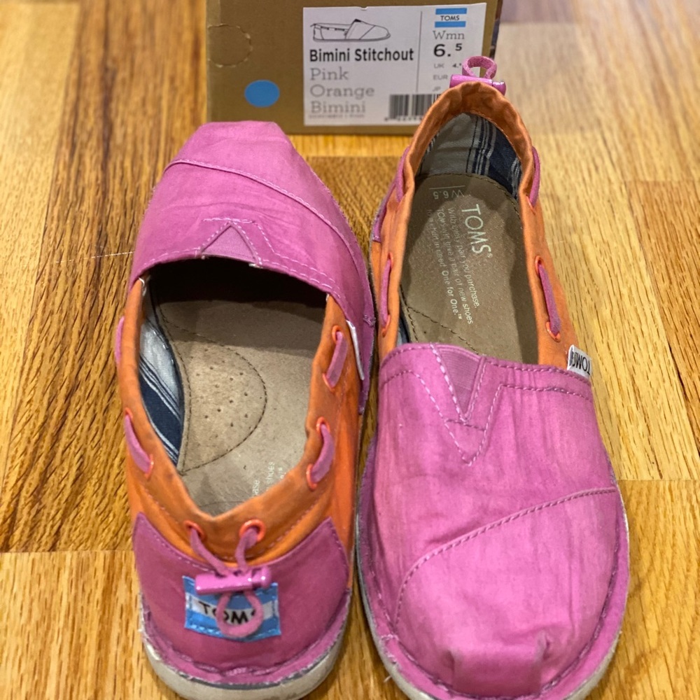 TOMS Shoes